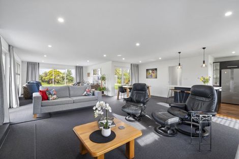 Photo of property in 172 Hendersons Line, Kelvin Grove, Palmerston North, 4470