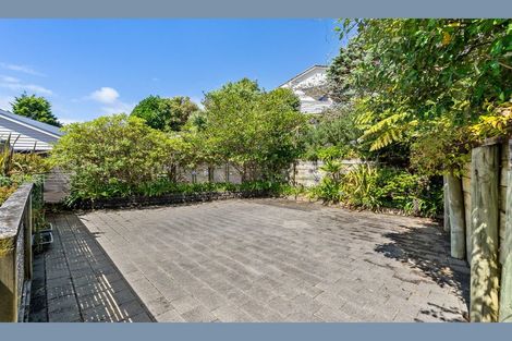 Photo of property in 16 Eastcott Grove, Churton Park, Wellington, 6037