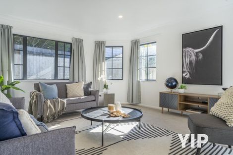 Photo of property in 17 Claverton Grove, Churton Park, Wellington, 6037