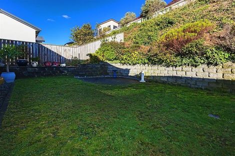 Photo of property in 21 Aspiring Terrace, Aotea, Porirua, 5024