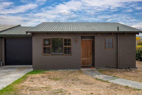 Photo of property in 12 Ashworth Street, Alexandra, 9320