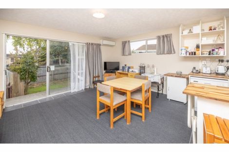 Photo of property in 41 Oldwood Street, Bishopdale, Christchurch, 8053