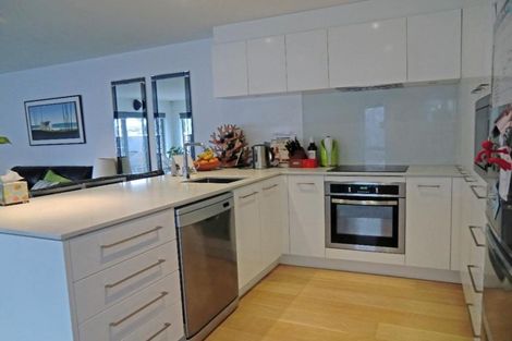 Photo of property in 144a Holly Road, St Albans, Christchurch, 8014