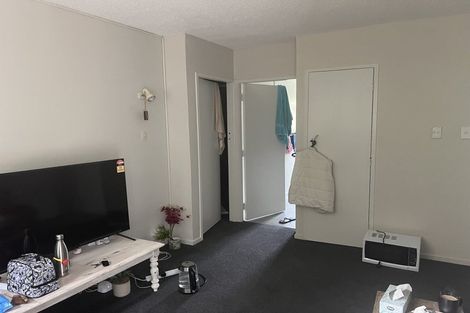 Photo of property in 56 Memorial Drive, Hamilton East, Hamilton, 3216