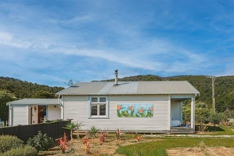 Photo of property in 5 River Road, Hector, 7822