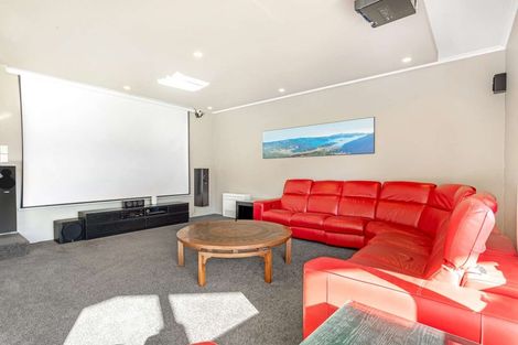 Photo of property in 39 Waikawa Road, Picton, 7220