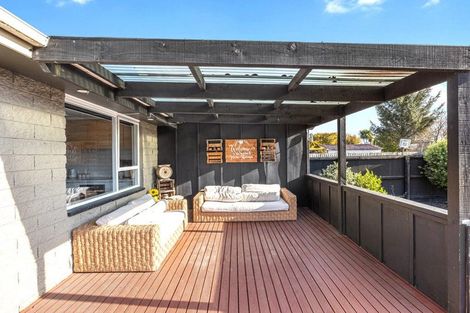 Photo of property in 12 Rosanna Place, Aranui, Christchurch, 8061
