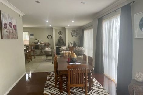 Photo of property in 28 Kaseng Place, East Tamaki Heights, Auckland, 2016