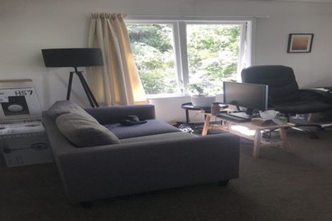 Photo of property in 34 Lyndhurst Road, Tawa, Wellington, 5028