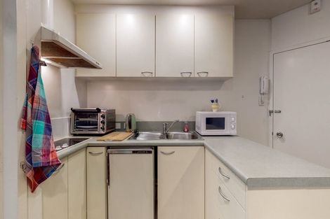 Photo of property in Capital Hill Apartments, 13/54u Hill Street, Thorndon, Wellington, 6011