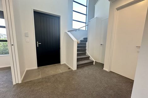 Photo of property in 6a Jern Place, Eastern Beach, Auckland, 2012