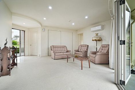 Photo of property in 8 Saint Hill Rise, Havelock North, 4130