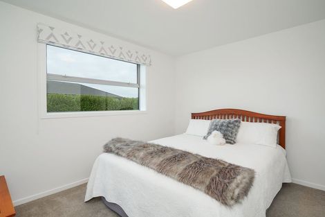 Photo of property in 11 Majestic Chance, Seaward Bush, Invercargill, 9812