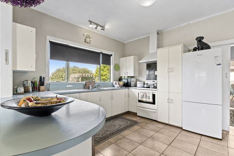 Photo of property in 1416 Devon Road, Brixton, Waitara, 4382