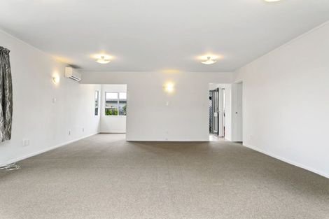 Photo of property in 2/35 Otupai Street, Two Mile Bay, Taupo, 3330