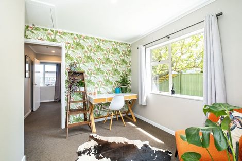 Photo of property in 4a Peddie Street, Taradale, Napier, 4112