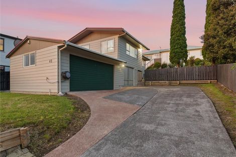 Photo of property in 40 Glenbervie Crescent, Massey, Auckland, 0614