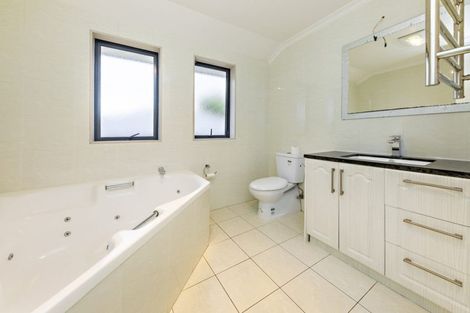 Photo of property in 13a Dryden Avenue, Papatoetoe, Auckland, 2025