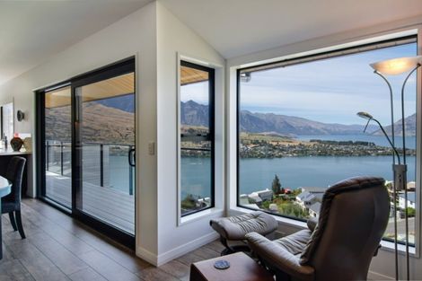 Photo of property in 3 Conifer Lane, Queenstown, 9300