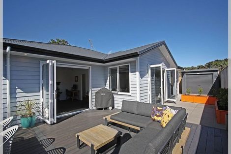 Photo of property in 3a Chrystall Street, Foxton Beach, Foxton, 4815