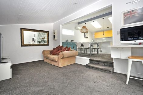 Photo of property in 136 Glamorgan Drive, Torbay, Auckland, 0630
