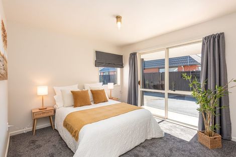 Photo of property in 116 Yaldhurst Road, Sockburn, Christchurch, 8042