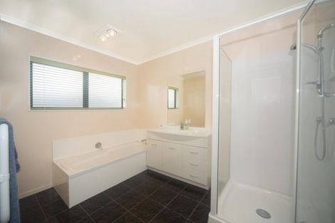 Photo of property in 15 Ludlam Way, Otaki, 5512