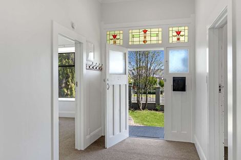 Photo of property in 2 Cobden Street, Gisborne, 4010