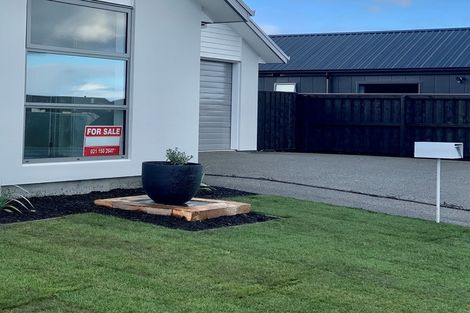 Photo of property in 10 Mccahon Drive, Rangiora, 7400
