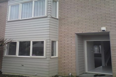 Photo of property in 68 Brashier Circle, Sunnyvale, Auckland, 0612