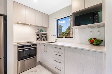 Photo of property in 9/17 Pearce Crescent, Taita, Lower Hutt, 5011