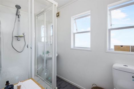 Photo of property in 20f5 Frankmoore Avenue, Johnsonville, Wellington, 6037