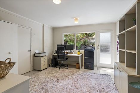 Photo of property in 12 Nicholson Place, Hillcrest, Auckland, 0627