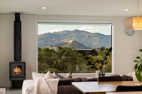 Photo of property in 3 Caithness Court, Jacks Point, Queenstown, 9371