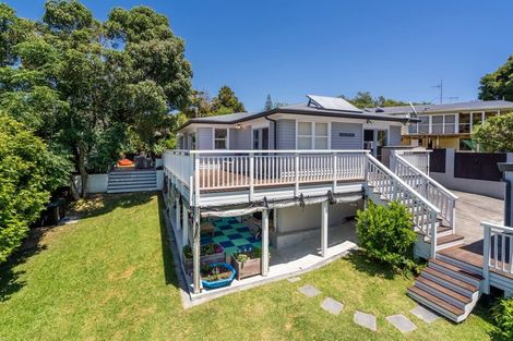 Photo of property in 8 Castleton Street, Birkdale, Auckland, 0626