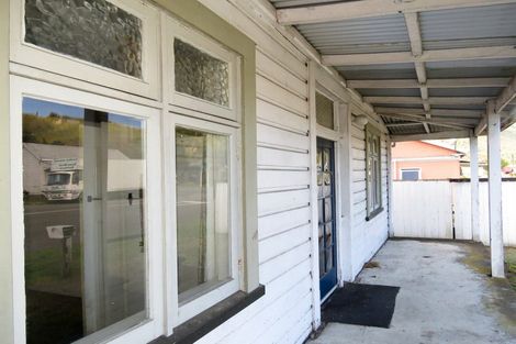 Photo of property in 82 Shiel Street, Reefton, 7830