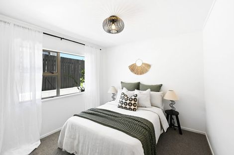 Photo of property in 124a Karewa Parade, Papamoa Beach, Papamoa, 3118