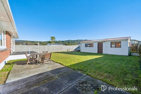 Photo of property in 38 Russell Road, Wainuiomata, Lower Hutt, 5014