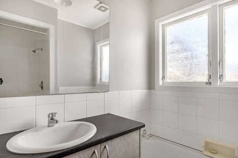 Photo of property in 1 Donna Street, Outer Kaiti, Gisborne, 4010