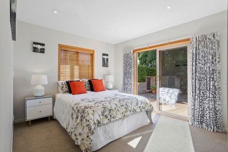 Photo of property in 8 Kawai Rise, Te Atatu Peninsula, Auckland, 0610