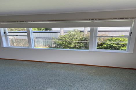 Photo of property in 90 Gloria Avenue, Te Atatu Peninsula, Auckland, 0610