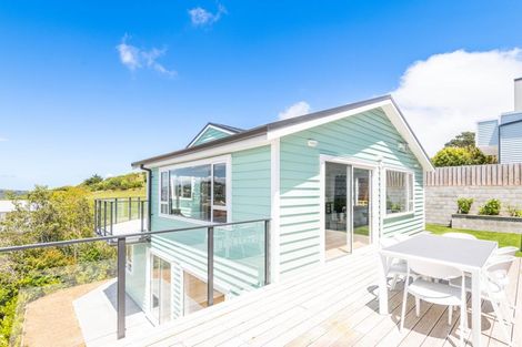 Photo of property in 4 Cunliffe Street, Johnsonville, Wellington, 6037