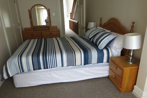 Photo of property in 5 Gilbert Street, New Plymouth, 4310