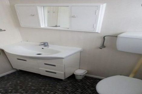 Photo of property in 1/378 Devon Street East, Strandon, New Plymouth, 4312