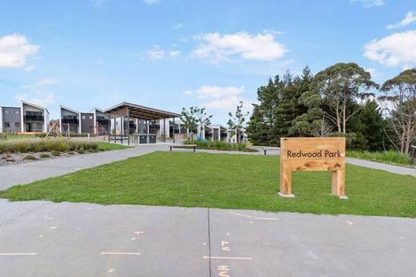 Photo of property in 1 Kauru Lane, Wainui, 0992