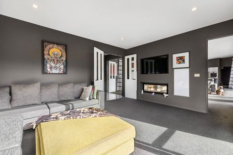 Photo of property in 2 Oakley Drive, Prebbleton, 7604