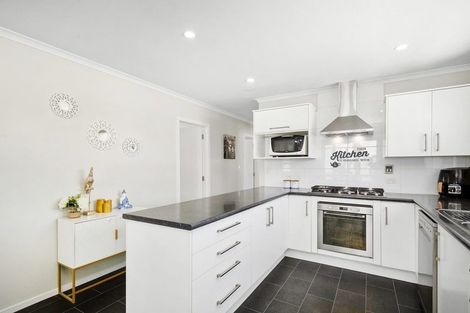 Photo of property in 5 Best Street, Wainuiomata, Lower Hutt, 5014