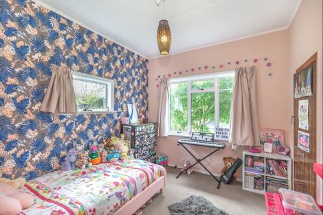 Photo of property in 18 Hannan Street, Levin, 5510