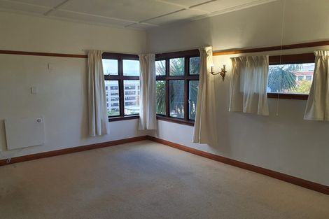 Photo of property in 19 Central Terrace, Kelburn, Wellington, 6012