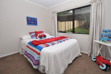 Photo of property in 1/40 Lilburn Crescent, Massey, Auckland, 0614